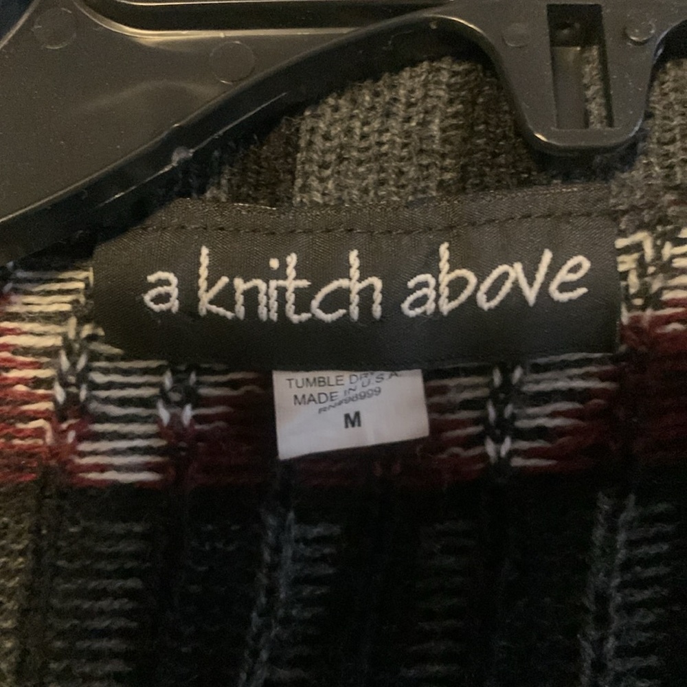 Sweater - Picture 3 of 3
